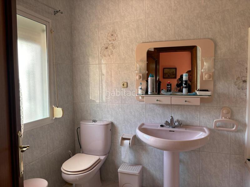 Foto c5a03097-0ed7-47e3-a8b2-ab0b21198b09. Xalet amb xemeneia aparcament a Arroyo de la Miel Benalmádena