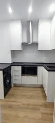 Appartement à Avenida gamonal 8b. Estudio en venta, reformado