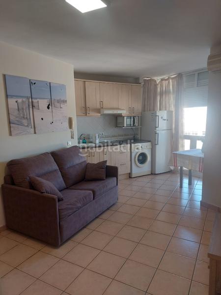 Foto 7cbe86ed-4423-41e3-9e1f-53076ba2c58d. Miete studiowohnung in avenida manuel mena palma 50 in Benalmádena