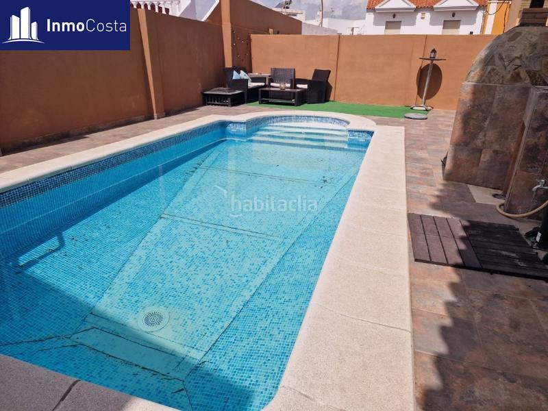 Foto 7e612d5c-181f-47df-a847-1779228ec0e4. Casa con parcheggio in Santa Bárbara-Ciudad Deportiva Línea de la Concepción (La)