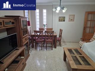 Pis a Huerta Fava-Santiago. Piso en venta en semicentro, 3 dormitorios.