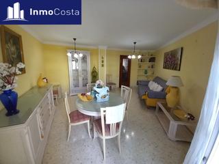 Pis a Huerta Fava-Santiago. Piso en venta en semicentro, 4 dormitorios.