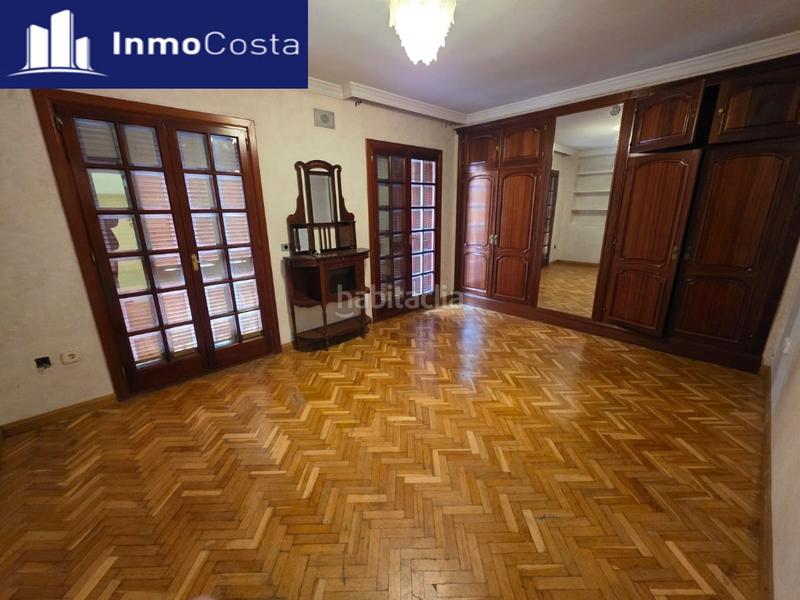 Foto 94e0be24-0a1c-45a9-874f-efc25af8a1d5. Haus mit parking in Centro-San Felipe-Huerta Fava Línea de la Concepción (La)