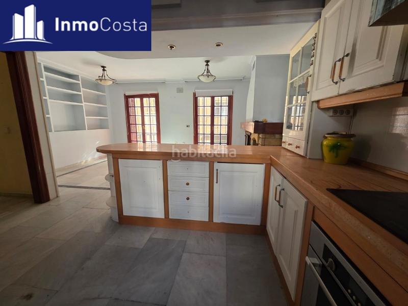 Foto a963c7da-86b9-451e-99ec-71e2ea220f33. Haus mit parking in Centro-San Felipe-Huerta Fava Línea de la Concepción (La)