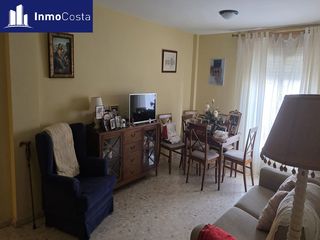 Pis a Centro-San Felipe-Huerta Fava. Piso en venta en la linea de la concepción, 3 dormitorios.