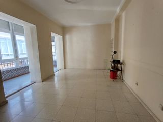 Pis a Los Remedios. Piso en venta en los remedios41011