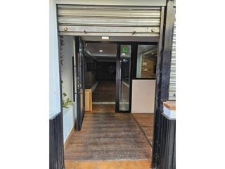 Lloguer Local Comercial  Calle virgen de fátima. Local en alquiler en zona esperanza de triana41010