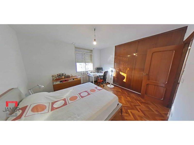 Foto 1ba63a3d-0aac-4fee-ba79-670e1099d545. Pis amb aparcament a Triana Este Sevilla