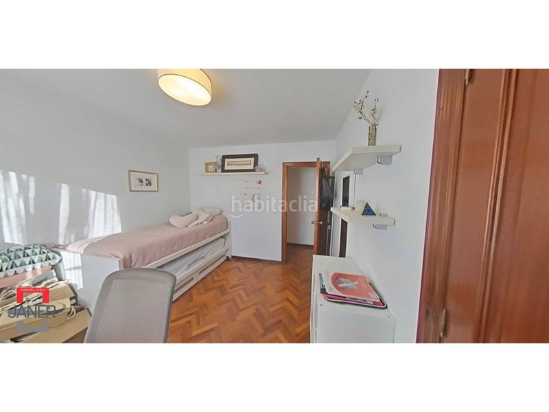 Foto e814fbec-aa49-43fa-8ff5-3d43012eae42. Pis amb aparcament a Triana Este Sevilla