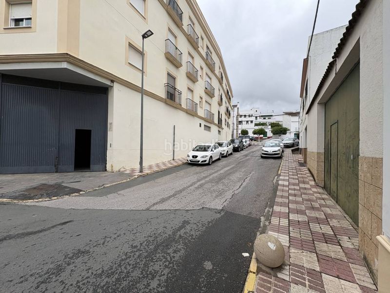 Foto 419d4f61-c8c1-4c99-8c65-4faf3dc23776. Local comercial local en venta en Alcalá del Río