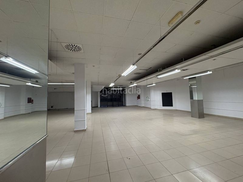 Foto a7c3f517-2a9e-45c8-894d-f69248bdbd34. Local comercial local en venta en Alcalá del Río