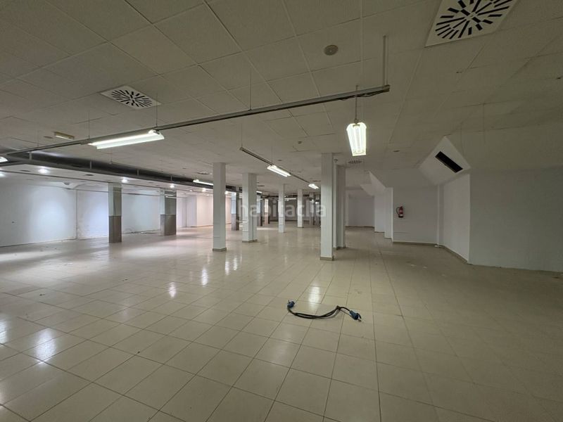 Foto b2e2afca-5be0-46ca-9d28-2553aec5f443. Local comercial local en venta en Alcalá del Río