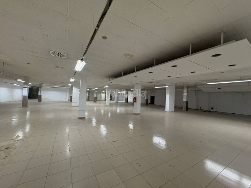 Foto bc4836af-887e-4543-a7bd-aed7cd1228c0. Local comercial local en venta en Alcalá del Río