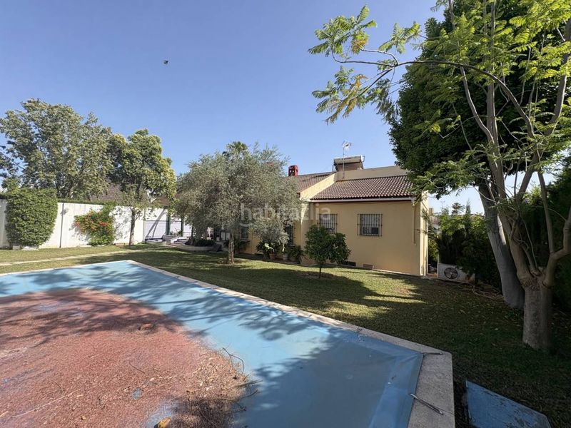 Foto e2629fbd-b6f9-41da-8268-d744e3fc5fc7. Xalet amb piscina a Las Almenas Tomares