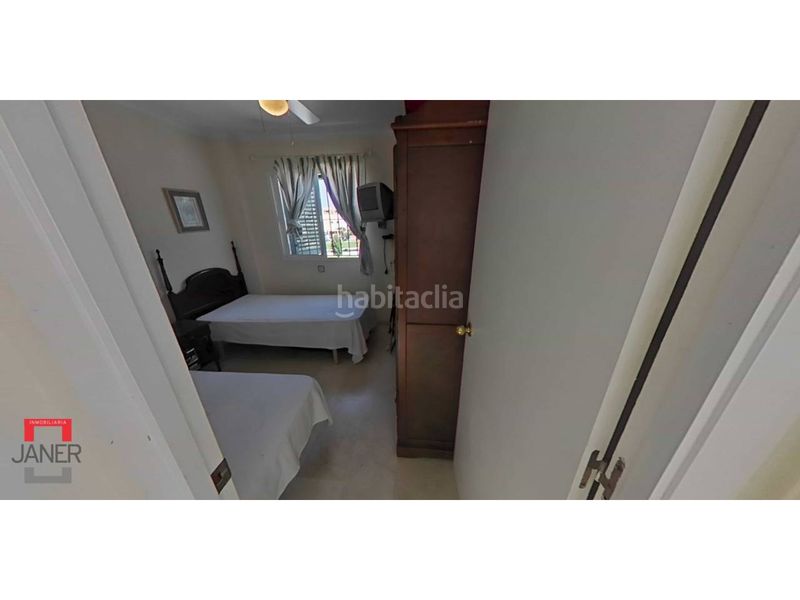 Foto ad0c531d-a931-49fb-8526-c8c37f761847. Casa adossada amb aparcament a Isla Cristina