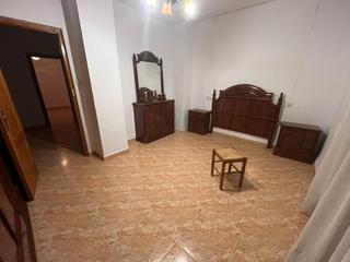 Casa a Alameda. Casa en venta en el pueblo de alameda