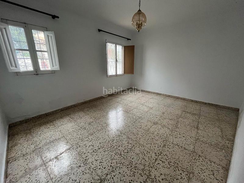 Foto 8da12121-51c4-40e9-9357-82c6e76c82eb. Casa  en venta en el pueblo en Alameda