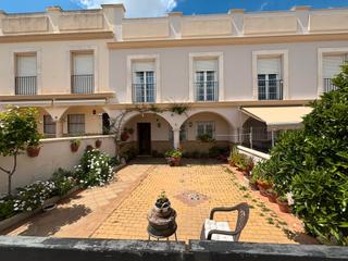 Casa adossada  Calle almeria. Casa en venta en fuente de piedra (málaga)