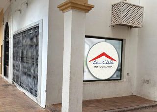 Rent Business premise in Cueva de Menga. Local en alquiler en el centro