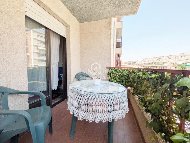 Foto 1665ab14-b5cf-4dae-a604-239b850aa733. Piso  en venta en Hospital general, 4 dormitorios. en Jaén