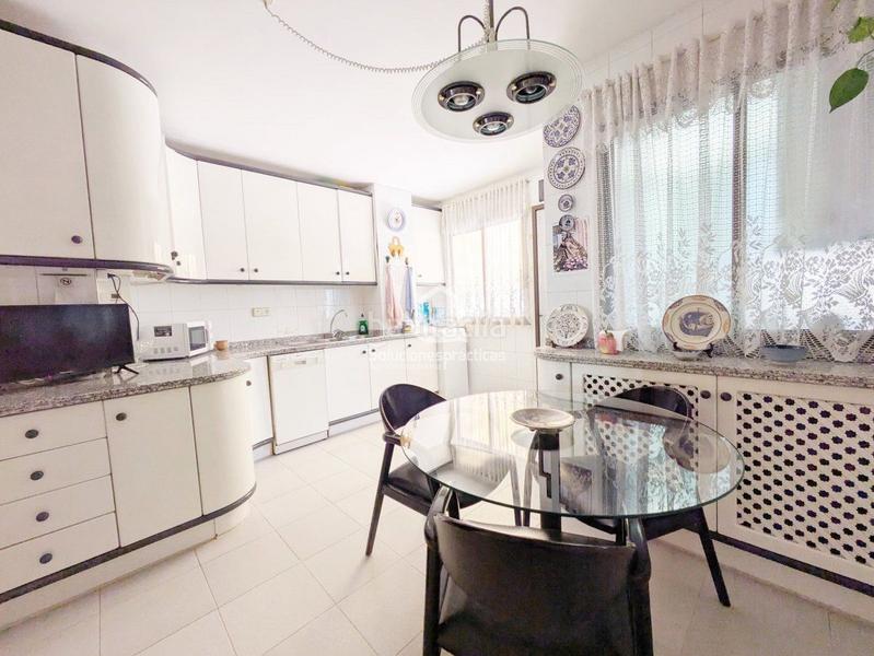 Foto 52900d52-750f-4d9e-b95d-d8df43ad541b. Piso  en venta en Hospital general, 4 dormitorios. en Jaén