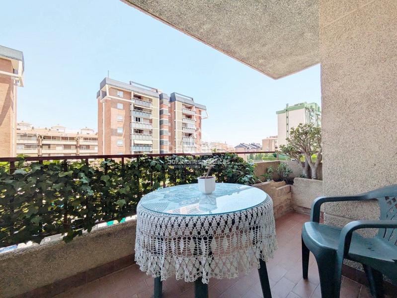 Foto 61648aad-d2d0-4b3f-b648-6eac8bccca8d. Piso  en venta en Hospital general, 4 dormitorios. en Jaén