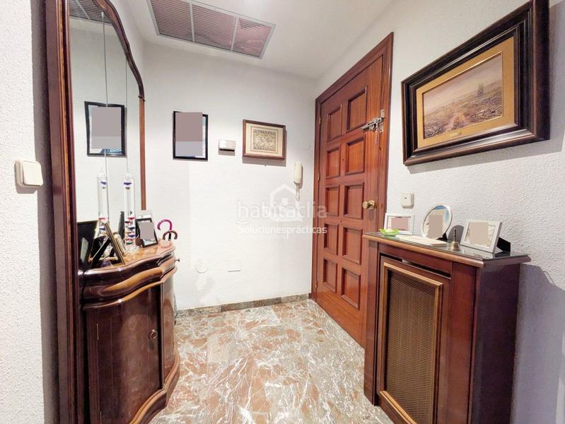 Foto 6944b2e7-13c2-468b-a07f-064329eda5d7. Piso  en venta en Hospital general, 4 dormitorios. en Jaén