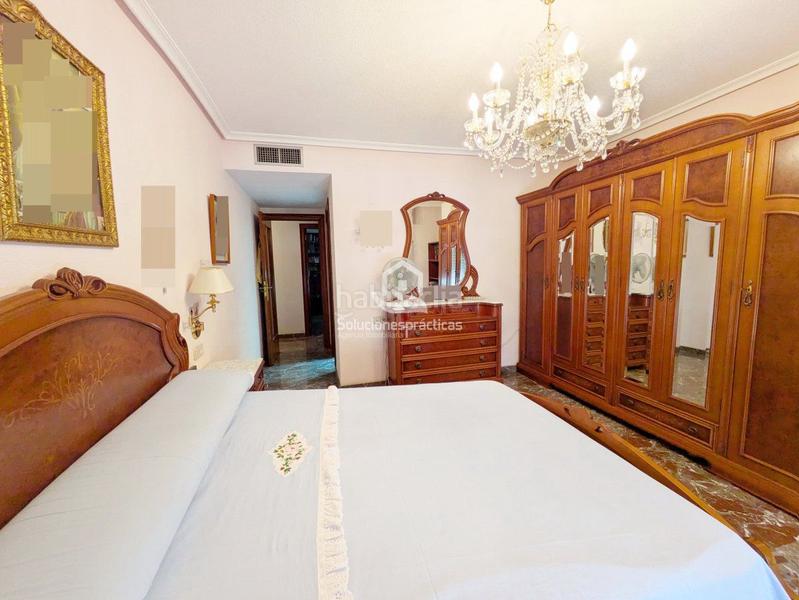 Foto 6ef9fa2e-587d-4322-9c42-02b301359146. Piso  en venta en Hospital general, 4 dormitorios. en Jaén