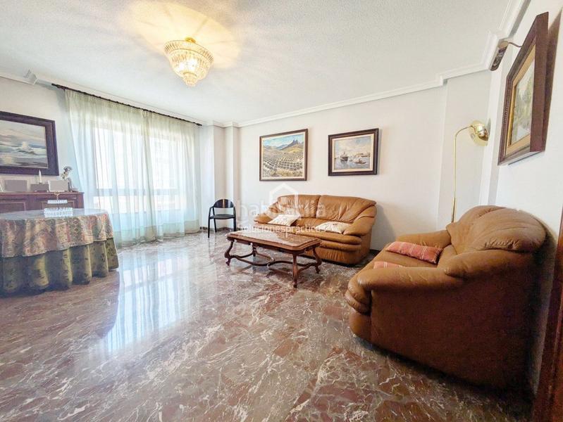Foto 712a7a1a-8944-4576-8243-92783b2deda9. Piso  en venta en Hospital general, 4 dormitorios. en Jaén