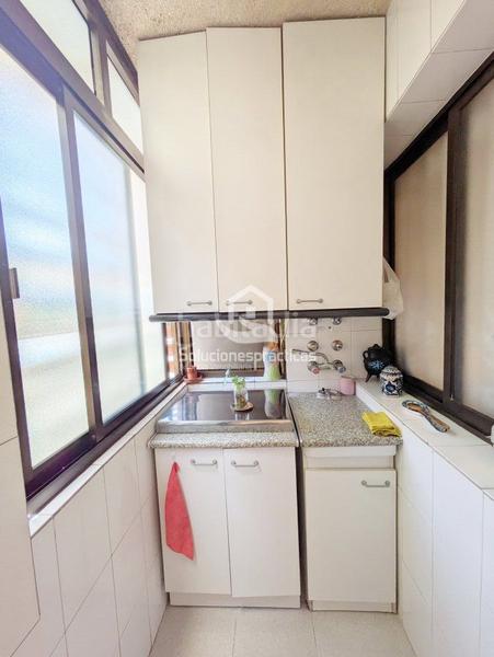 Foto aa3a9e86-b470-4fbb-8d79-c66ee8a3fd36. Piso  en venta en Hospital general, 4 dormitorios. en Jaén