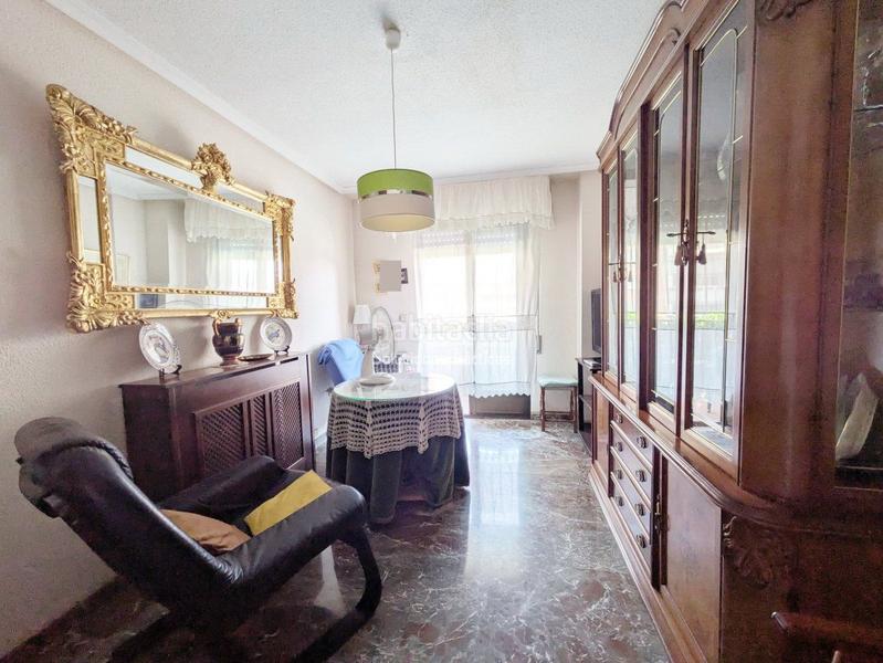 Foto f46e394f-3406-439e-be86-0a5fe6ca76a9. Piso  en venta en Hospital general, 4 dormitorios. en Jaén