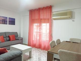 Alquiler Piso  De barcelona. Piso en alquiler en avda. barcelona, 4 dormitorios.
