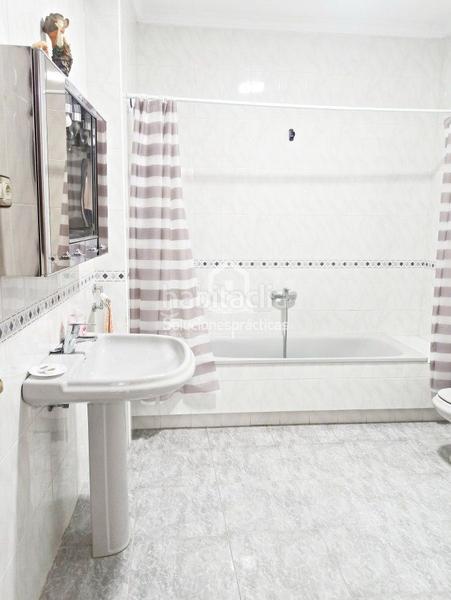 Foto 739f9b45-5106-4097-abd3-0f2456f0e396. Alquiler piso en bailén 10 piso en alquiler en centro jardinillos, 3 dormitorios. en Jaén