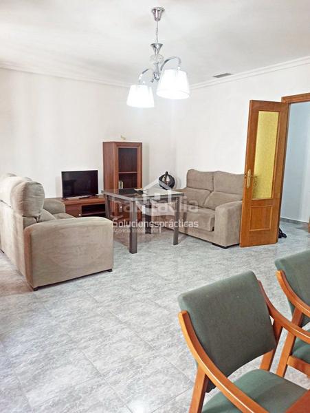 Foto 9bd8e423-01e2-4730-a890-f7183d3a1d0d. Alquiler piso en bailén 10 piso en alquiler en centro jardinillos, 3 dormitorios. en Jaén