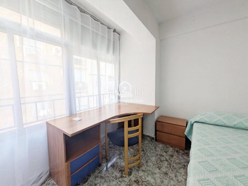 Foto ca56db7b-400e-43ab-8c35-e8ed6fe9b3b4. Location appartement dans Peñamefecit - Avda Barcelona Jaén