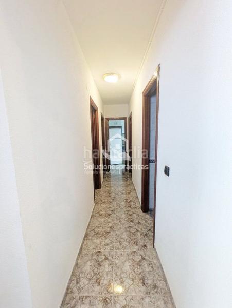 Foto ee7acc21-eeee-40cc-ba32-100d820776c6. Location appartement dans Peñamefecit - Avda Barcelona Jaén