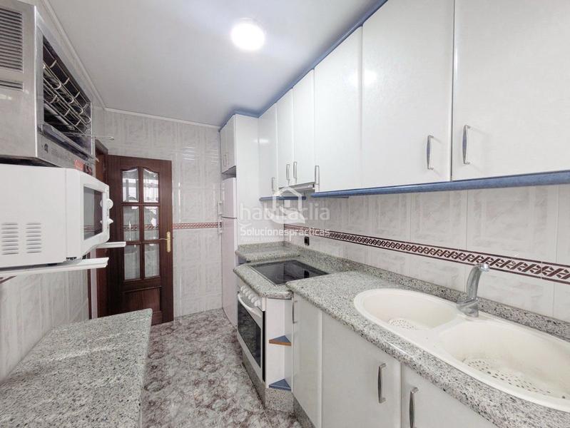 Foto fe772cfd-081a-4b5a-aecb-b6f771ed1ccb. Location appartement dans Peñamefecit - Avda Barcelona Jaén