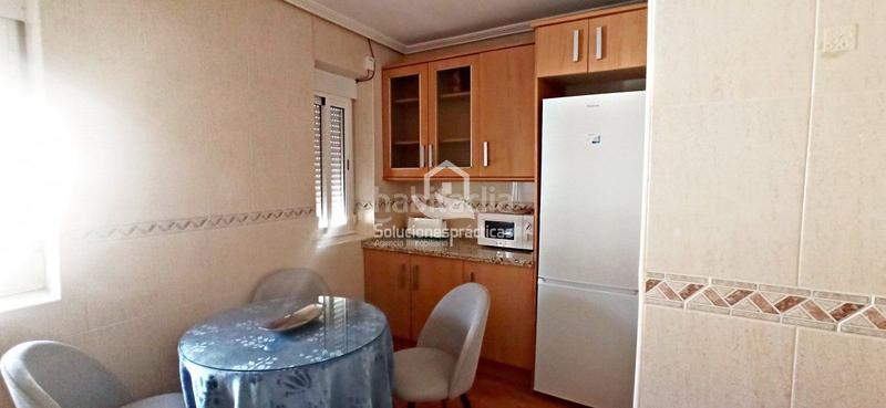 Foto e1ad52ae-0904-4e97-9e57-d727c2e41f0e. Location appartement avec chauffage dans Avda de Madrid - Pº de la Estación Jaén