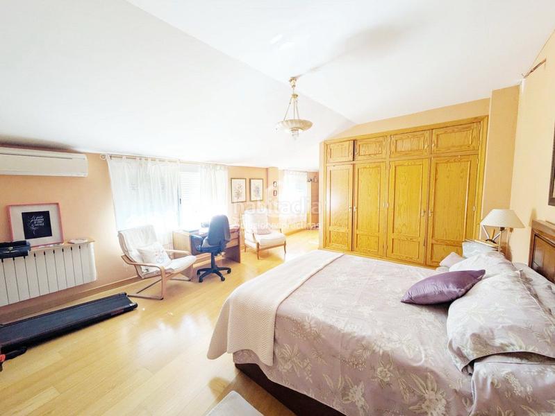 Foto 3ee217b8-aee7-4a15-b102-859e0ae51cb9. Casa  en venta en salobreja, 6 dormitorios. en Jaén