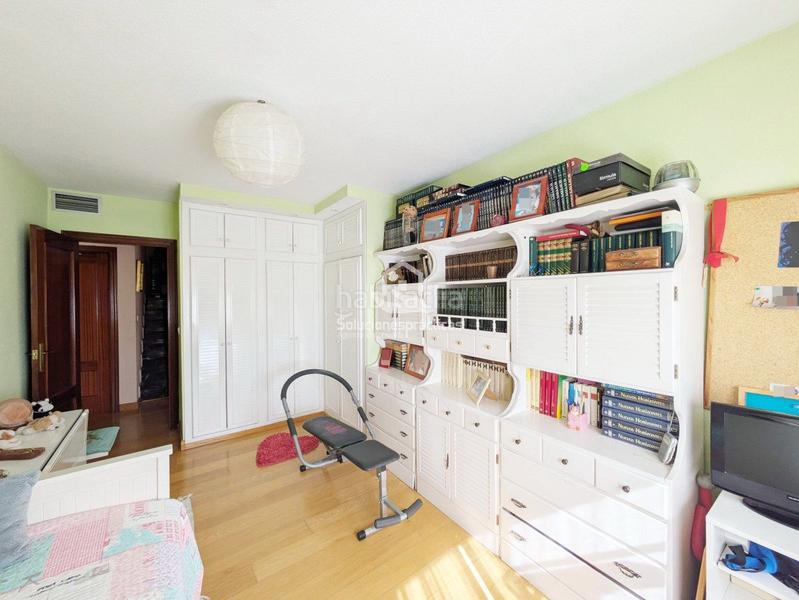 Foto 52b3c8c2-d368-4a8f-8716-7cb9e3217f09. Casa  en venta en salobreja, 6 dormitorios. en Jaén