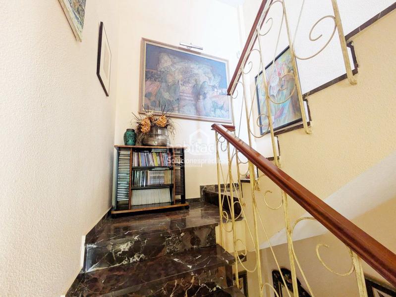 Foto 576244b1-1084-4466-947f-b36cb22b845b. Casa  en venta en salobreja, 6 dormitorios. en Jaén