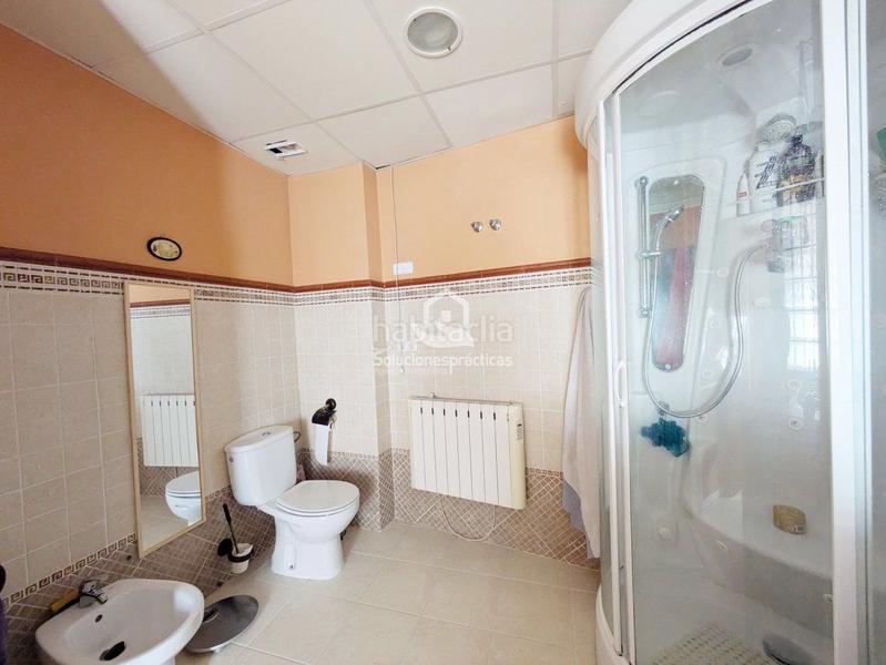 Foto abfc961c-9157-4432-890f-d2cb8e69367c. Casa  en venta en salobreja, 6 dormitorios. en Jaén