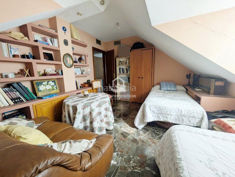 Foto acf75c2b-0fd4-4543-af02-3757e49b2905. Casa  en venta en salobreja, 6 dormitorios. en Jaén