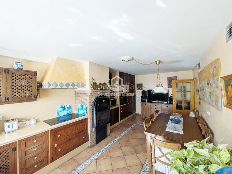 Foto b104823a-cd0b-4af3-88f2-c4436c15431b. Casa  en venta en salobreja, 6 dormitorios. en Jaén