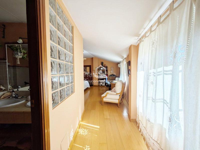 Foto c94ff130-8b22-4de6-b65b-64b6d0b6ee88. Casa  en venta en salobreja, 6 dormitorios. en Jaén
