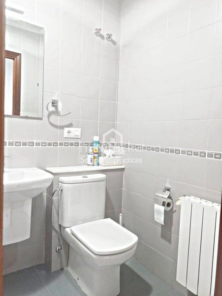 Foto 4773ffec-1850-435b-8278-8e139acc290e. Rent flat with heating in Hospital Jaén