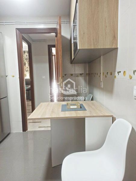 Foto 96794c5b-d037-4307-9871-0c8e77f8838b. Rent flat with heating in Hospital Jaén