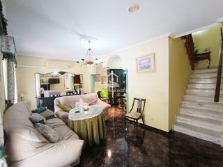 Maison  Franquera. Casa en venta en centro, 3 dormitorios.