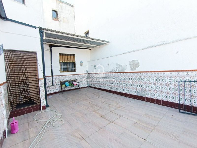 Foto 9f13bae2-8150-4beb-aa18-9e33391a3087. Casa a Martos