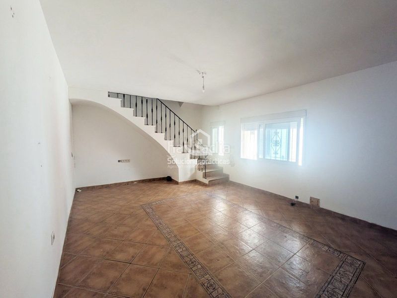 Foto 472fa7e6-761c-48f0-9514-3dcd0dcaccb9. Casa adossada a San Felipe - El Almendral - La Merced Jaén